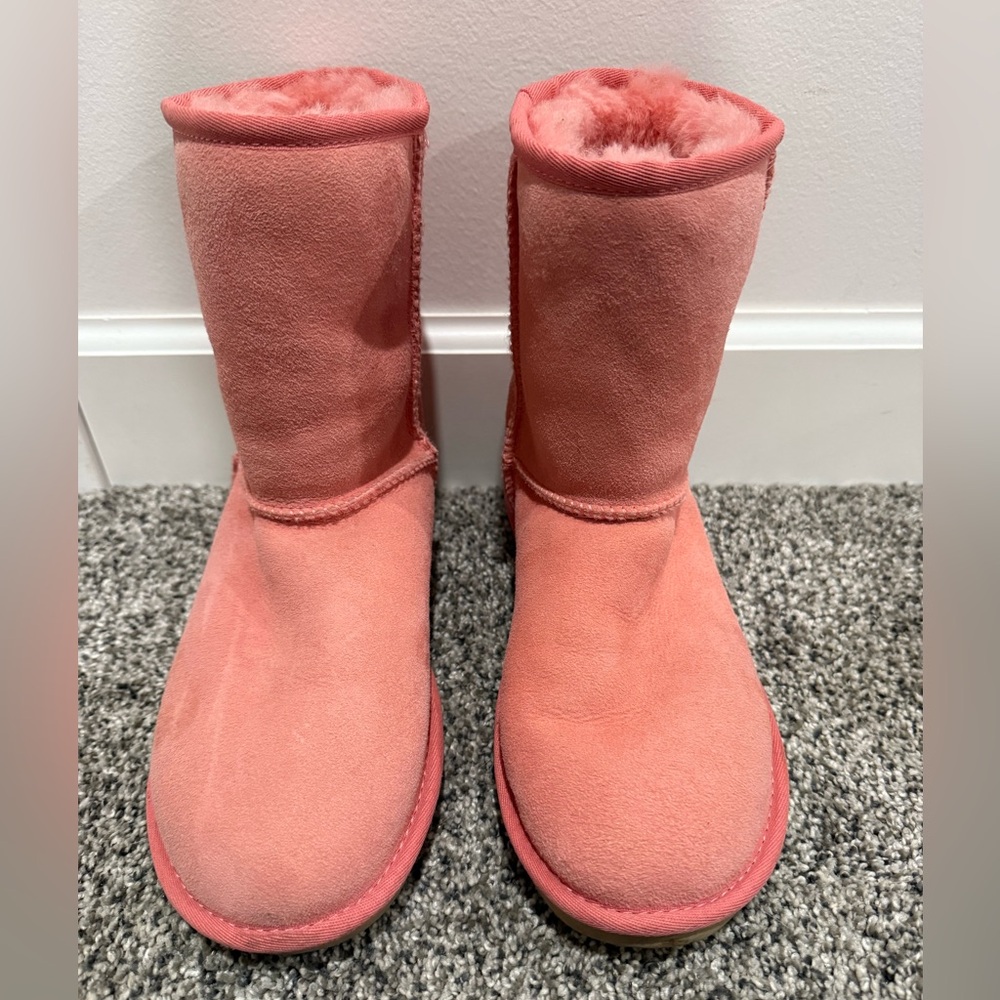 UGG classic short II women's leather boots in pink blossom colorway, size 7 - Picture 3 of 13
